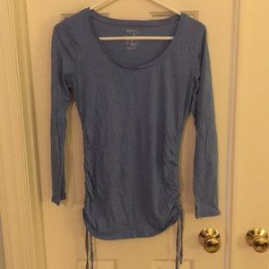 Gap maternity blue top
